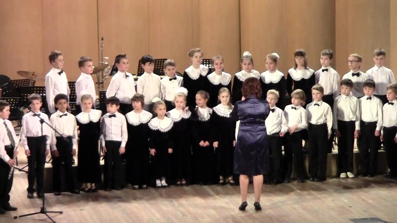 «Песня о маленьком трубаче» и «Музыкант» исполняет Хор младших классов ...