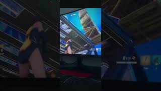 1v1 against challenger in Fortnite  screenshot 5