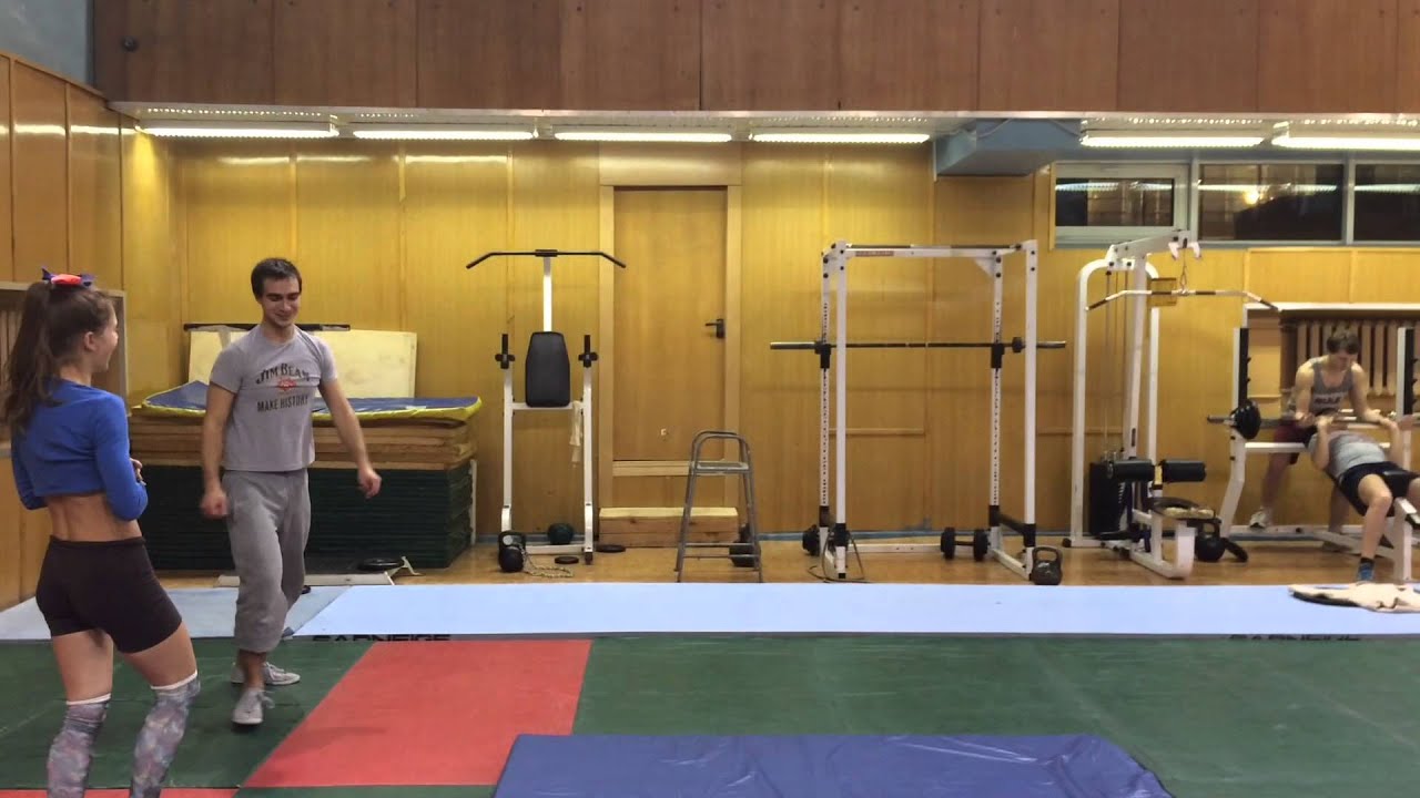 durka_team of Barrel Cheerleading. Фляк, кувырок в стойку на руках