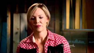 HALLMARK CHANNEL - ACCIDENTALLY IN LOVE - Jennie on what she likes about acting