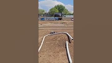 R/C Truck Roosting Track #ET48 #teknorc #rccars #rc #amainhobbies #rcracing #rccar