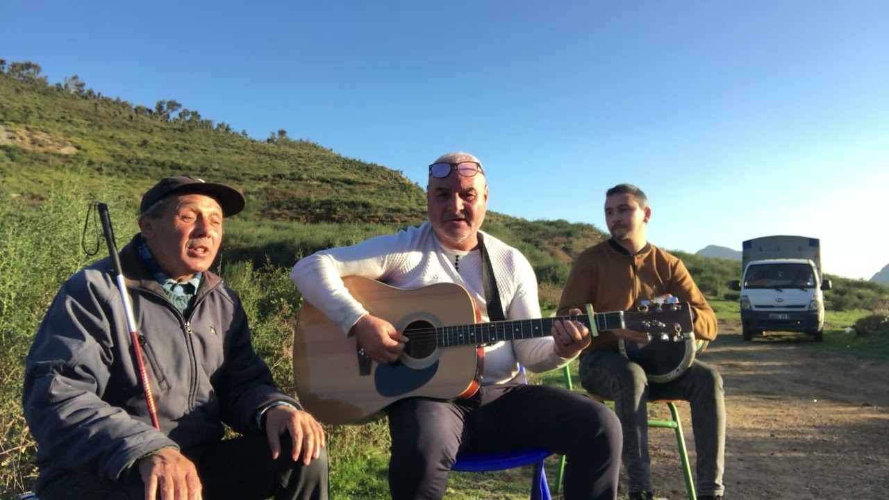 Hommage à #karim_tizouiar , paix à son âme.