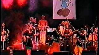 Lucky Dube - Live In Bahia 2006 - Brazil chords