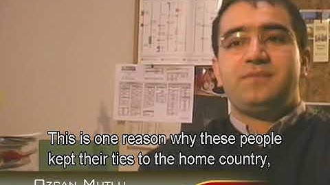 PATHWAYS 3 Unit 3 - Turkish Germany (Subtitled)