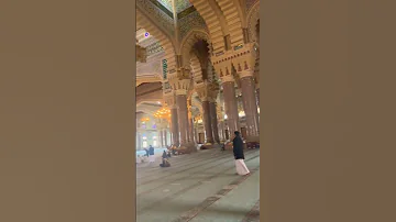 جامع الصالح من الداخل العاصمه صنعاء اليمن 