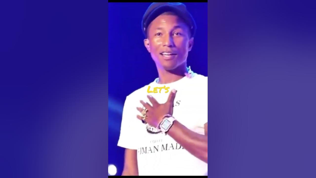 Crowd sings get lucky to pharrell Williams Crowd sings get lucky to pharrell Williams