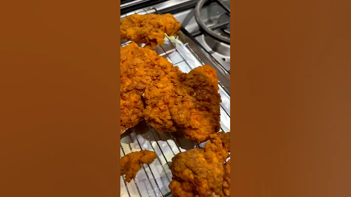 MY SECRET SOUTHERN FRIED CHICKEN RECIPE | Crispy, Crunchy, Peppery  | TheRecipeConnoisseur