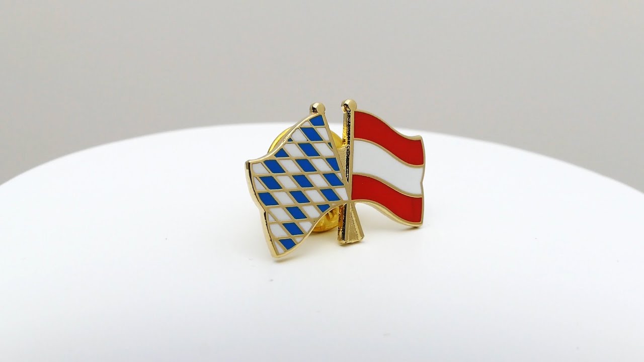 Freundschaftspins Bayern-Österreich Flaggen und Fahnen