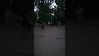 Beach volleyball, touch throw.