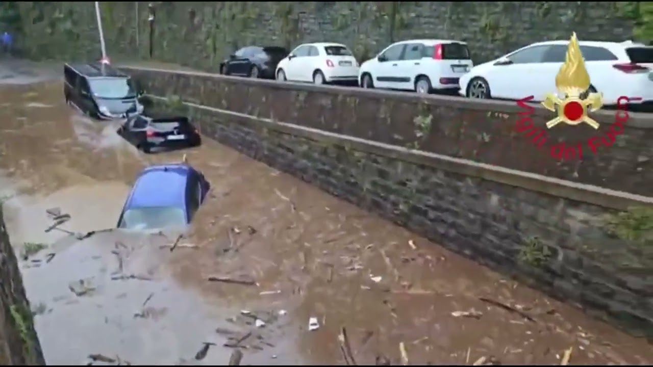 Fiumi di acqua e fango scendono dai terrapieni: sottopassaggi allagati tra Como e Blevio