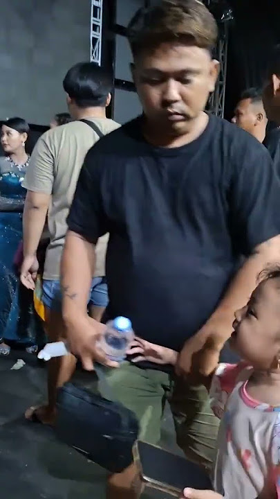 Keributan di belakang panggung Anica nada desa Kapetakan kidul Cirebon 04 JUNI 2025