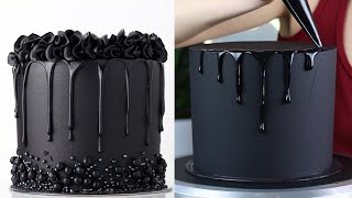 How To Make a Monochromatic Black Cake