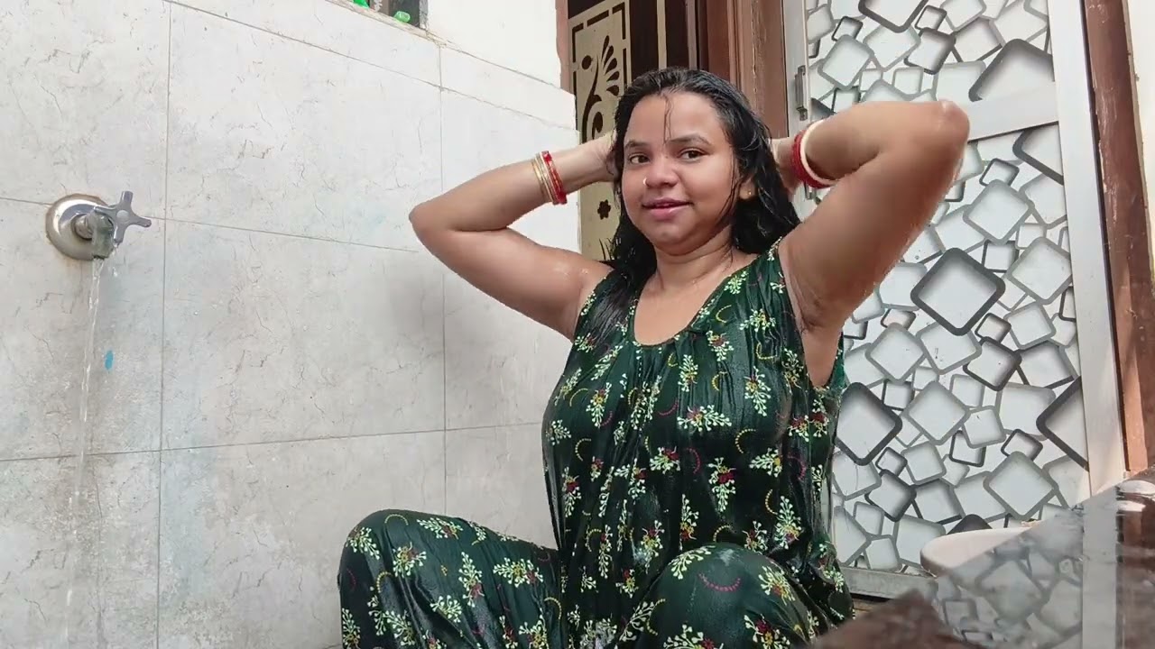 Green colour এর নাইটি পরে বাথিং ভ্লগ #trending #vlog 