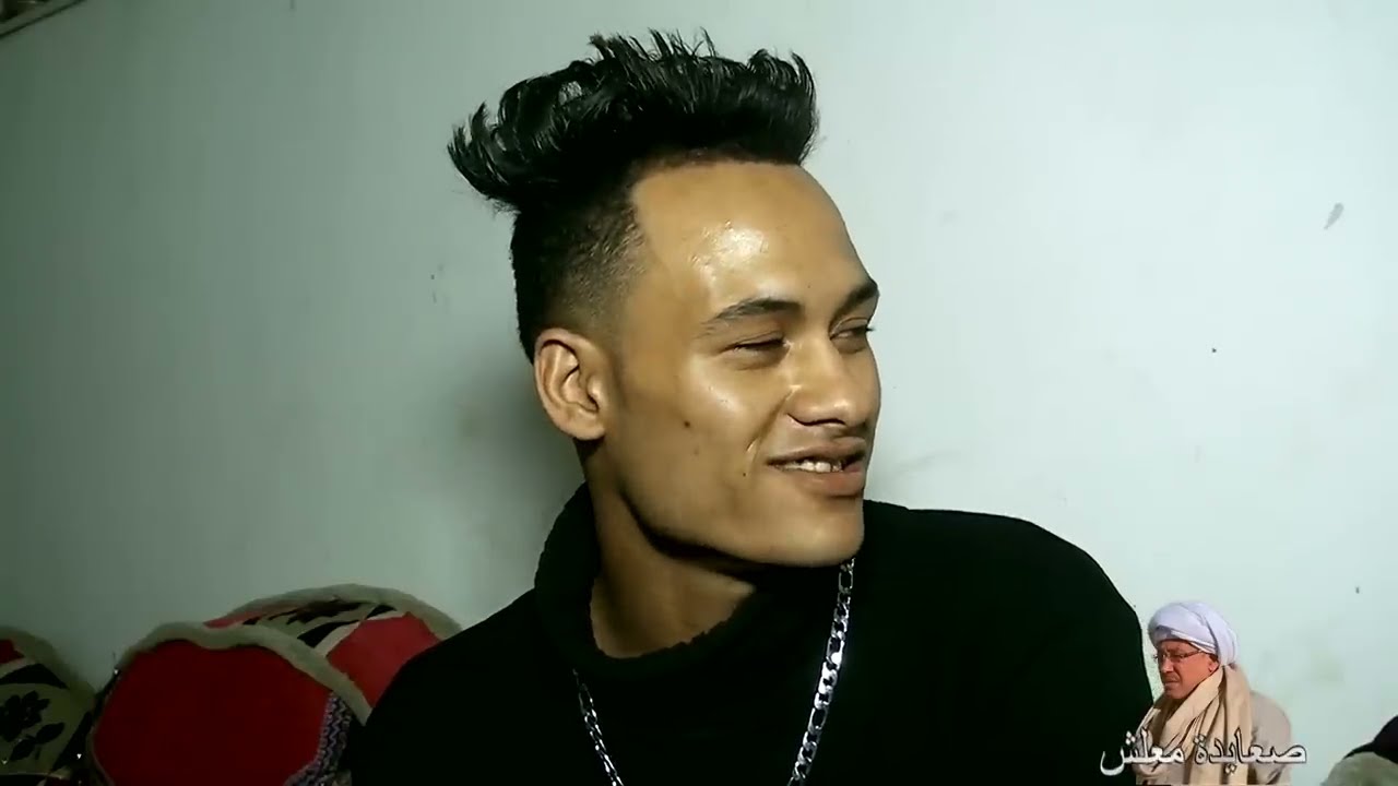 مرة واحد مصرى// مع صعايدة معلش والشاعر// يحيى فؤاد