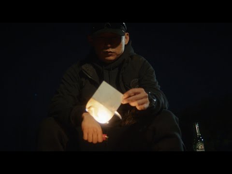 Chuckie Akenz ft. Scotty IV - Don't Go Back - YouTube