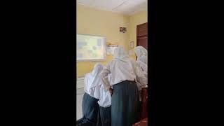 Aplikasi Wordwall " Matching Pairs" bersama XII IPS 1 SMAN 1 Banyuasin I screenshot 4