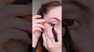 eyeliner HACK 💞 #beauty #tutorial #makeup #shorts #makeuphacks