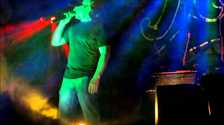 Jon Matson, 2nd Chance Bracket, singing Seven Mary...