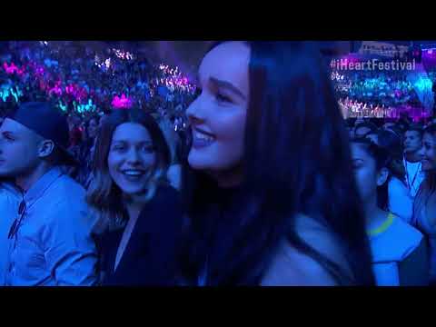 4K 60FPS Britney Spears   Do You Wanna Come Over Live @ iHeartRadio Music Festival
