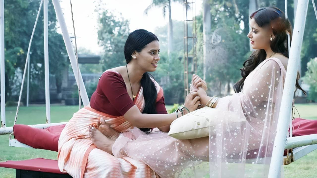 कैसी लगी आपको हमारी मालिश | LAAL LEHAF |  EP 03 | Hindi Romantic Web Series