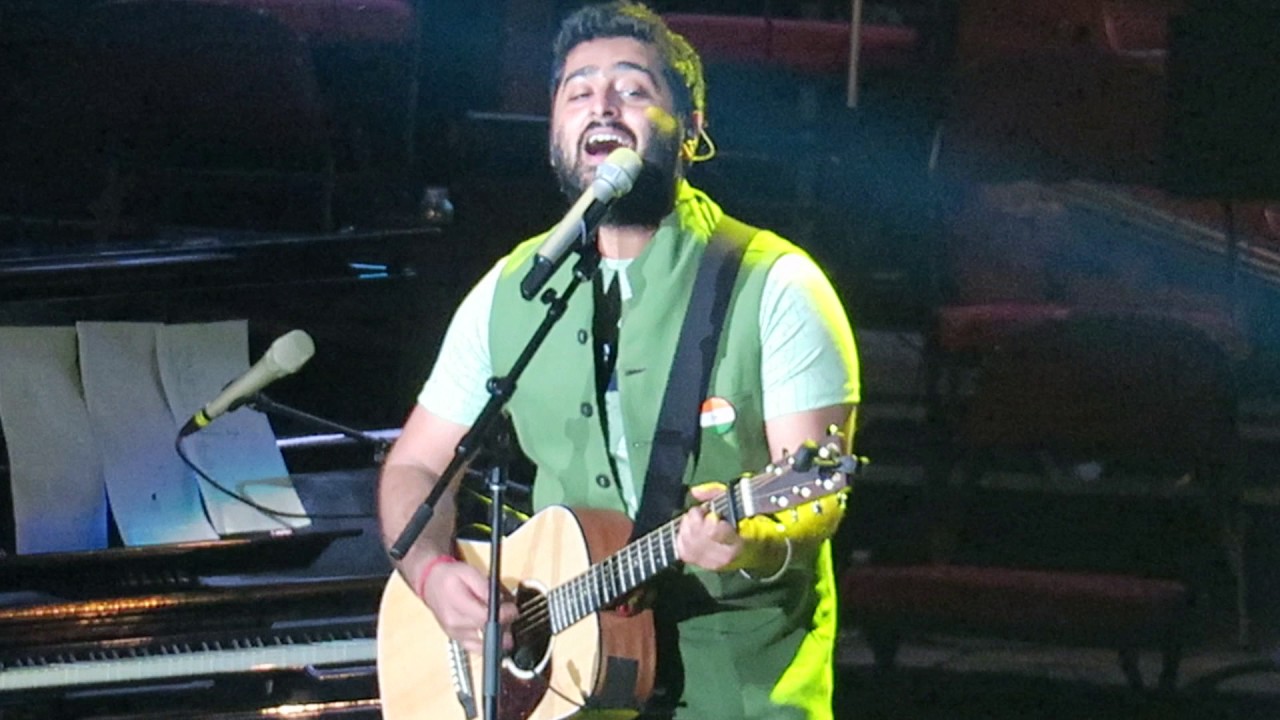 ARIJIT LIVE HD 2017---MEDLEY OLD SONGS