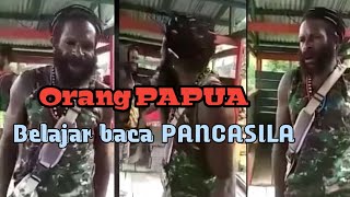 Warga papua baca Pancasila