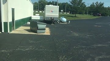 Tanker with code 3 vcon siren drive around