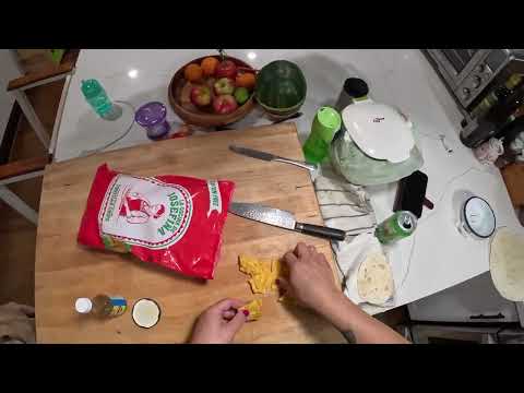 Late Night Carnitas Crunchwrap