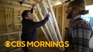 "Never Too Late": Tony Dokoupil picks up a hammer to build a house
