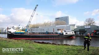 Download Lagu Losgeslagen boot blokkeert Delftse Schie, scheepvaart gestremd Delft MP3 Download Lagu Losgeslagen boot blokkeert Delftse Schie, scheepvaart gestremd Delft MP3