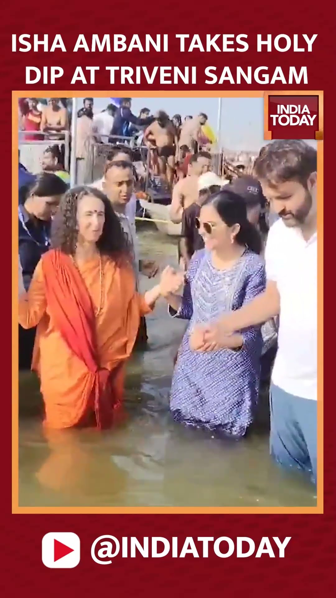 Isha Ambani Takes A Holy Dip At Triveni Sangam In Prayagraj #mahakumbh2025 #ishaambani #prayagraj