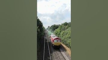 Crazy class 66 horn spam #train #thrash #railway #class66 #tones #horn #hornshow #TaLB