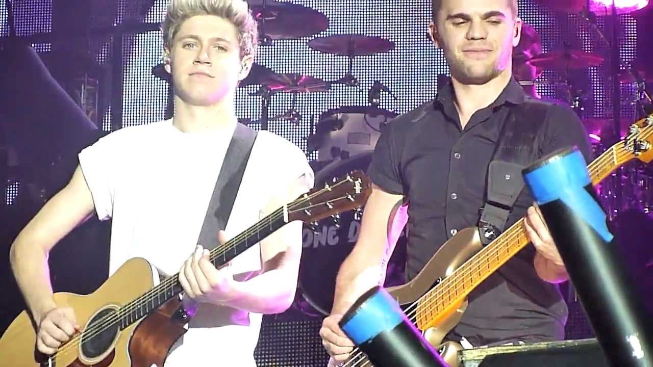 One Direction - Back For You TAKE ME HOME FRONT ROW 12.4.2013