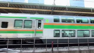 E233系3000番台ヤマU219編成＋コツE-07編成　高崎線快速アーバン発車