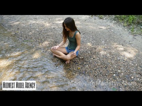 Teen Model Madelyn - On The Rocks Photo Shoot - Midwest Model