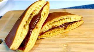 Easy and quick Japanese filled Dorayaki pancakes! Resep Dorayaki