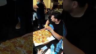 چالش پیتزا food challenge
