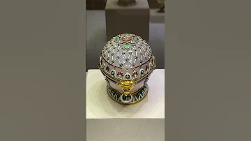 Сколько драгоценных Пасхальных Яиц изготовила фирма Фаберже для Дома Романовых?