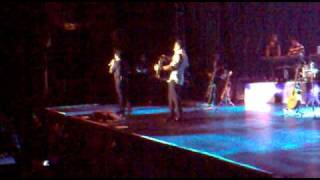 Video thumbnail of "Bruno e Marrone - Boate Azul / Meu Primeiro Amor (Ao Vivo em Belo Horizonte - 28/05/2010)"