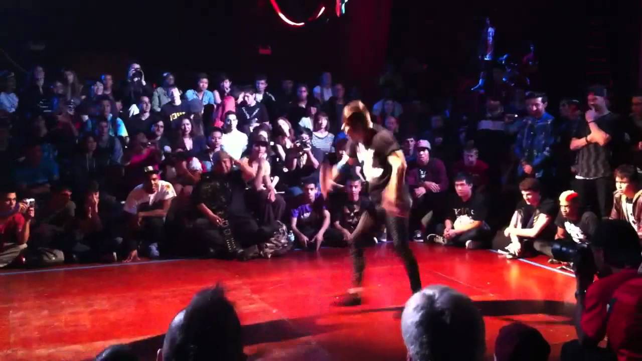 Freakazoid vs Angelo