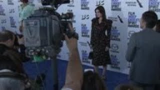 Idina Menzel says she'll be performing 'Frozen' song at Oscars with international Elsas