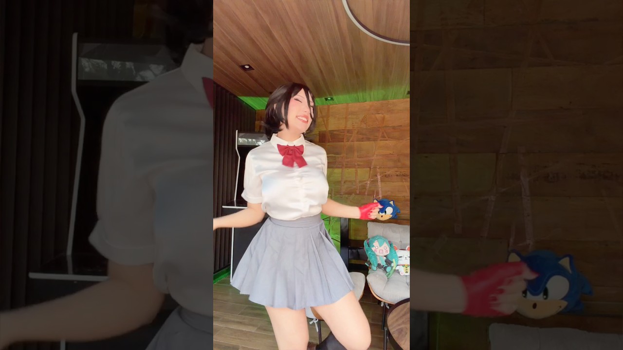 Ichigo will definitely not like this 😳 #cosplay #anime #youtubeshorts
