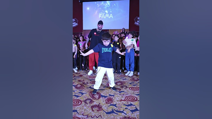 ESTE PEQUEÑO SE OLVIDÓ DE LA COREO Y SUPO IMPROVISAR😳👆
