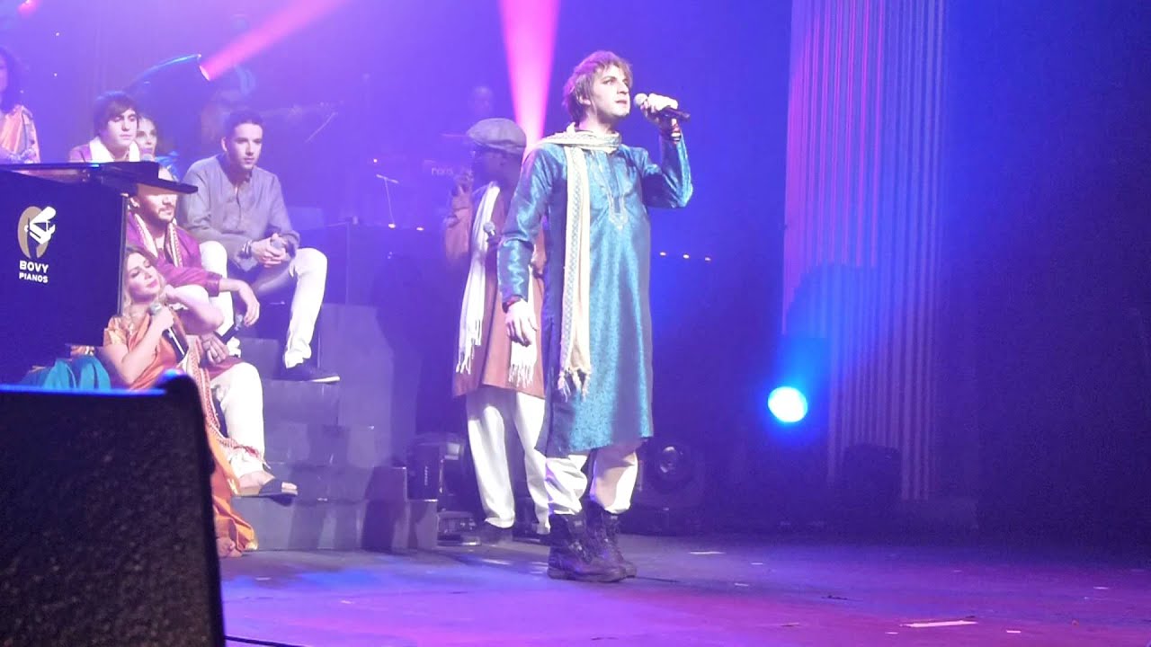 Tour Restos du Coeur 2012 - ça ira mon amour et final - par Mikelangelo Loconte