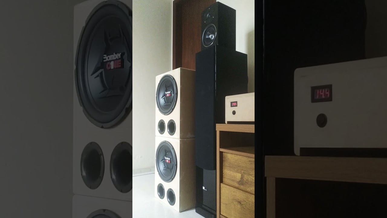 bomber one tocando na central para subwoofer, projeto em andamento