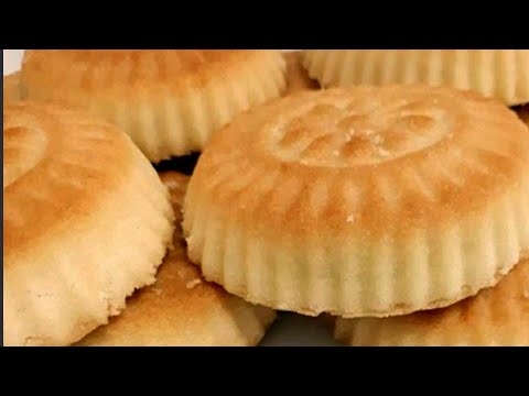 ٤ كاسات سميد بودره فرخه .. كاسه سميد خشن .. كاس طحين كاستين ونص دهن سمنه وزبده وزيت معلقه صغيره خمير. 