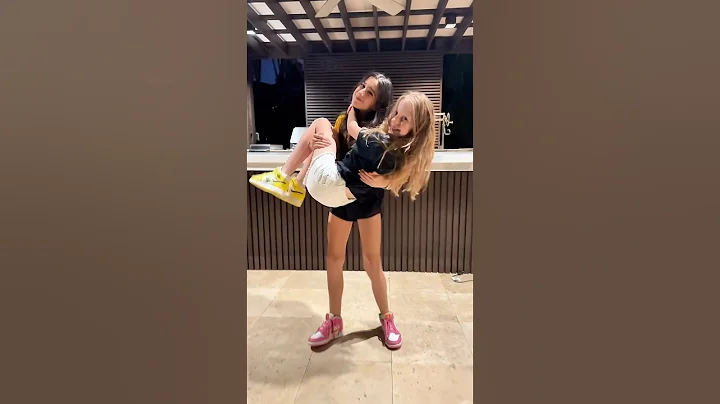 Nastya and Evelyn vs Fergie