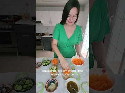 Заготовки, которые помогают экономить время - еда в баночках🙃Как вам идея?