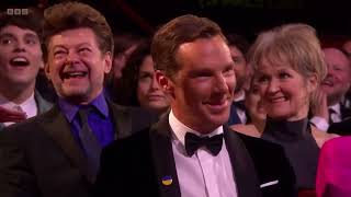 Rebel Wilson Just Wants to Eat  Benedict Cumberbatch ( cake ) - BAFTA 2022