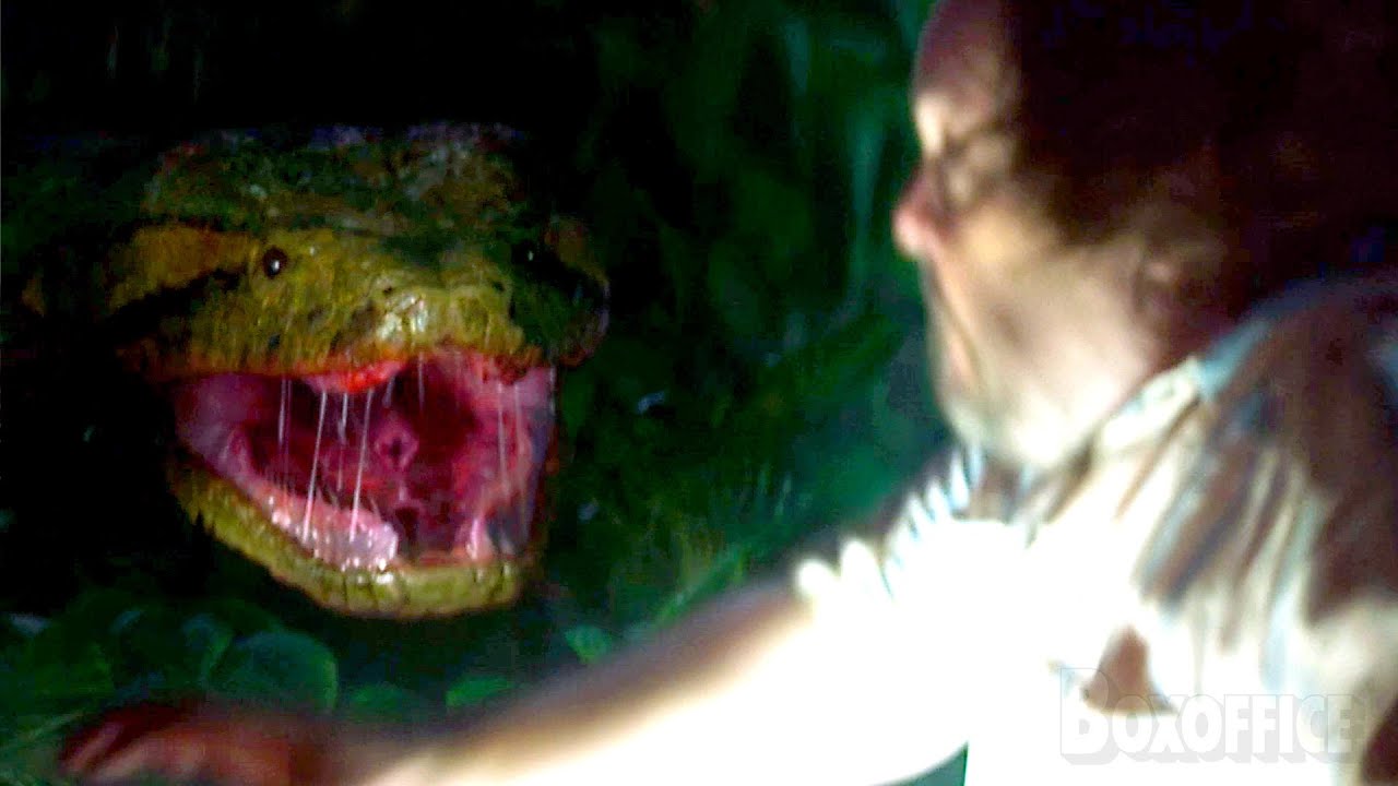 Equipe de filmagem é caçada por uma anaconda gigante | Anaconda (2025) | Clipe